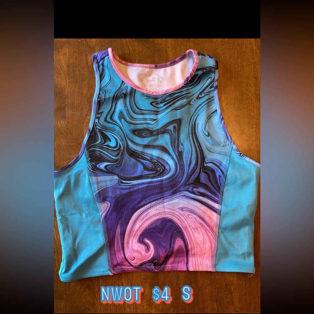 Reel legends size S swim top